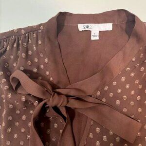 DR2 Sleeveless Blouse Size L